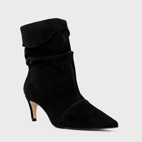 Bota Slouchy Timeless Salto Fino Couro Suede Preto