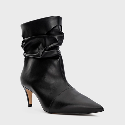 Bota Slouchy Timeless Salto Fino Couro Preto