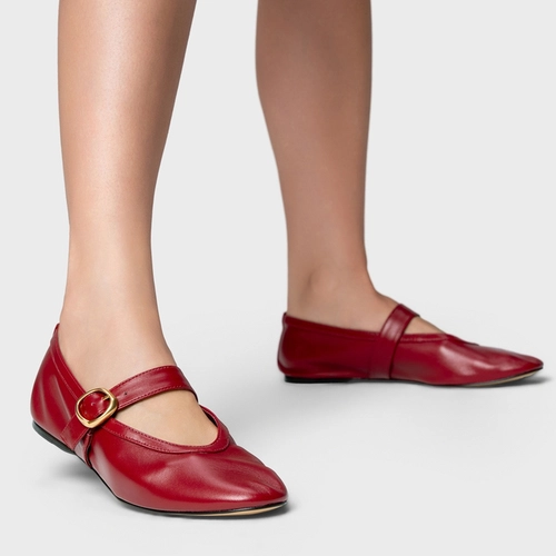 Sapatilha Essential Fivela Couro Vermelho Malbec