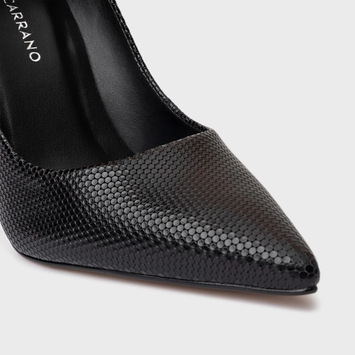 Scarpin Loretta Salto Fino Couro Metallic Preto