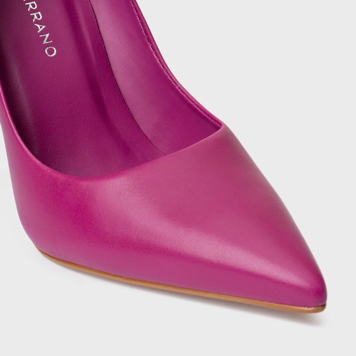 Scarpin Loretta Salto Fino Couro Roxo Eggplant