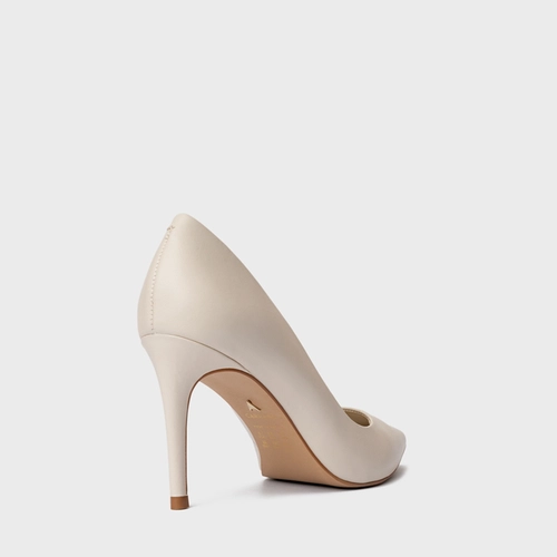 Scarpin Beatriz Salto Fino Couro Off White
