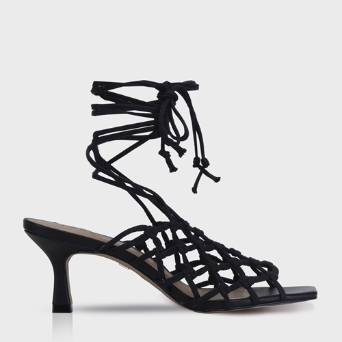 sandalia de salto medio preta