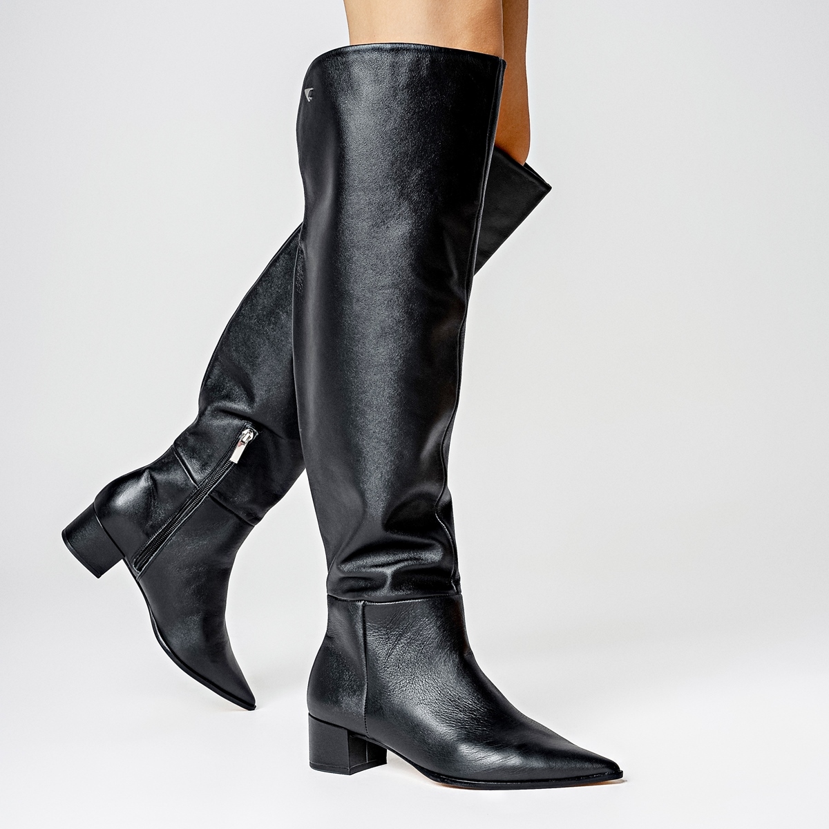 Bota Montaria Over the Knee Couro Preto