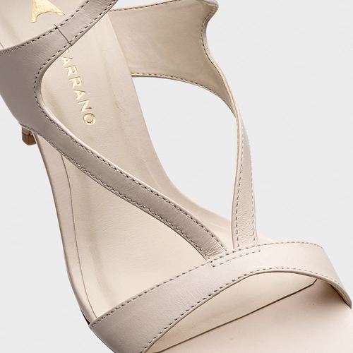 Sandália Breeze Salto Fino Couro Off White Cotton