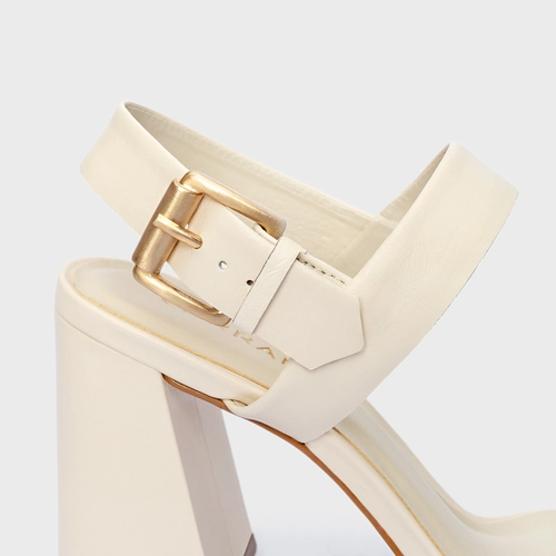 Sandália Salto Flare Couro Off White Panacota