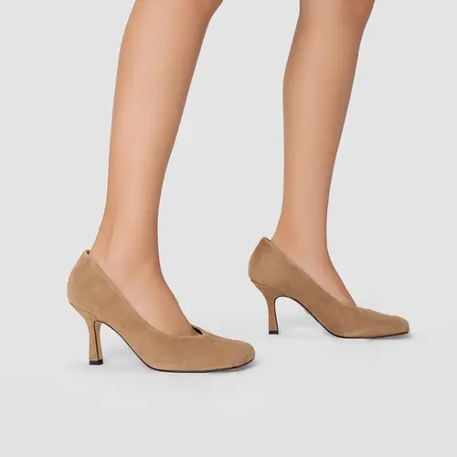 Scarpin Blown Salto Fino Couro Suede Bege Almond