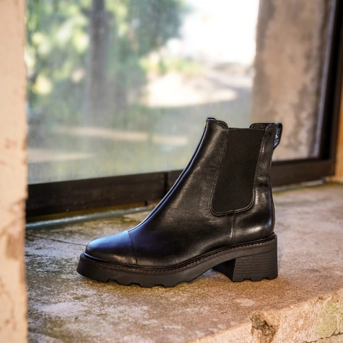 Bota Coturno Chelsea Tratorada Couro Preto