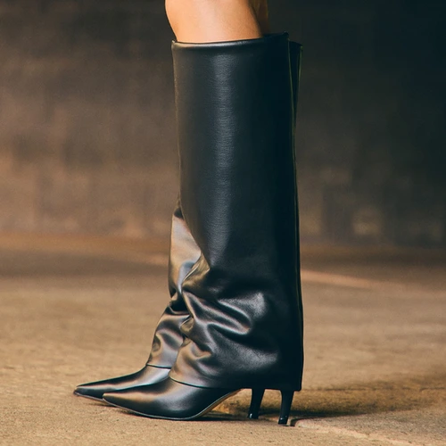 Bota Capa Cano Alto Salto Fino Couro Preto
