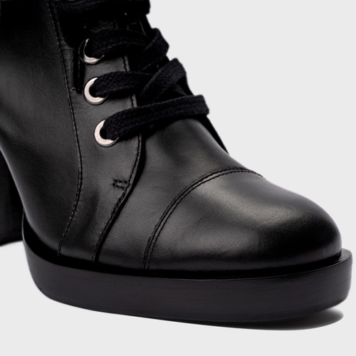 Bota Coturno Basic Amarração Salto Bloco Couro Preto