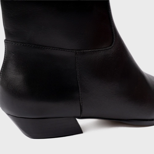 Bota Western Simple Salto Bloco Couro Preto