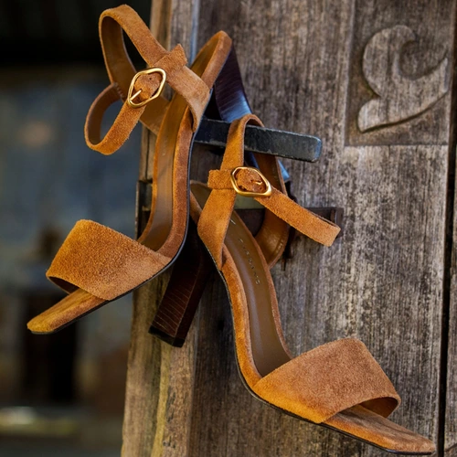 Sandália Salto Bloco Slim Couro Suede Marrom Saddle