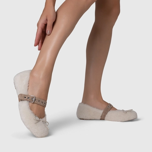Sapatilha Furry Off White Osso