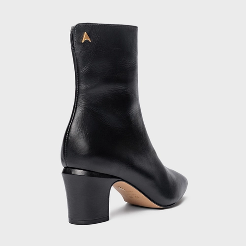 Bota Core Icon Salto Bloco Couro Preto