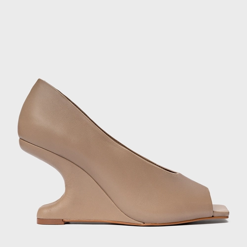 Scarpin Peep Toe Anabela Curve Couro Bege Funghi