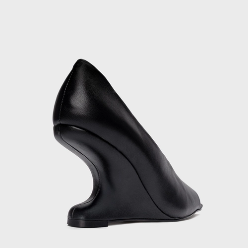 Scarpin Peep Toe Anabela Curve Couro Preto