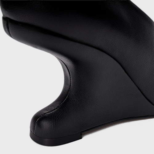 Scarpin Peep Toe Anabela Curve Couro Preto