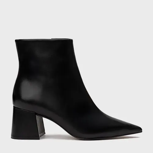 Bota Classic Salto Bloco Couro Preto