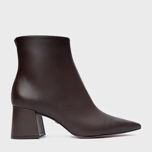 Bota Classic Salto Bloco Couro Marrom Wardly Brown