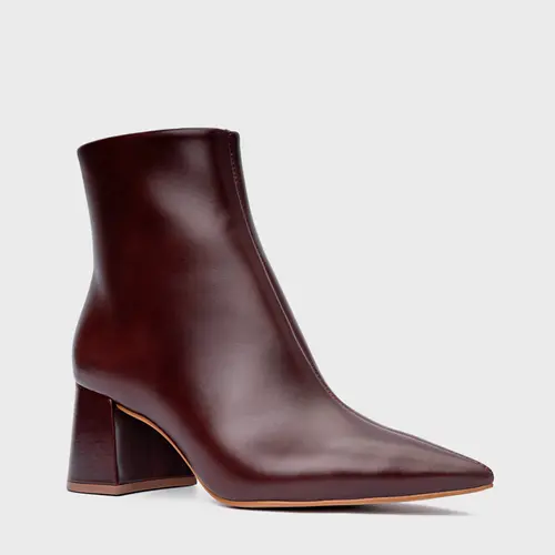 Bota Classic Salto Bloco Couro Vinho Dark Mahogany