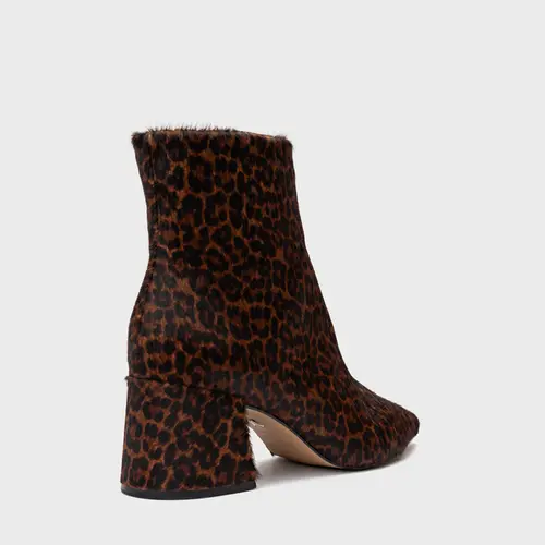Bota Classic Salto Bloco Pelo Animal Print Brown