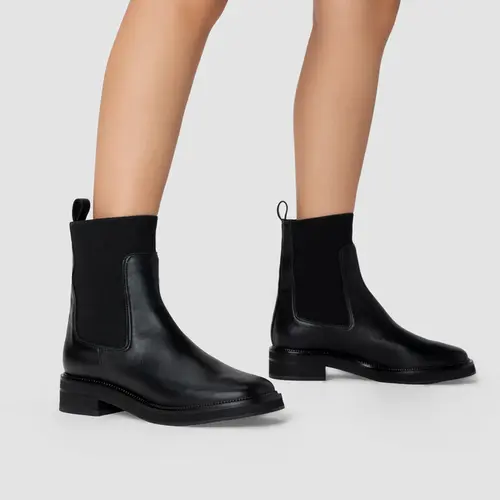 Bota Chelsea Basic Salto Bloco Couro Preto