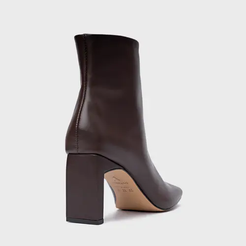 Bota Stylish Salto Reto Couro Marrom Wardly Brown