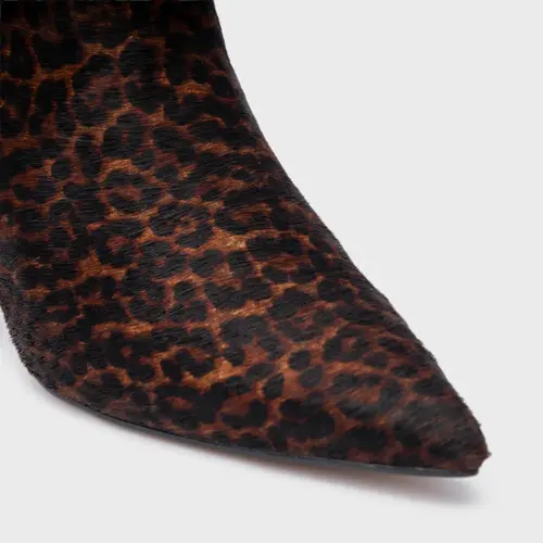 Bota Contour Salto Bloco Pelo Animal Print Brown