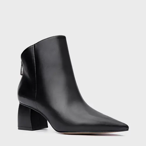 Bota Contour Salto Bloco Couro Preto