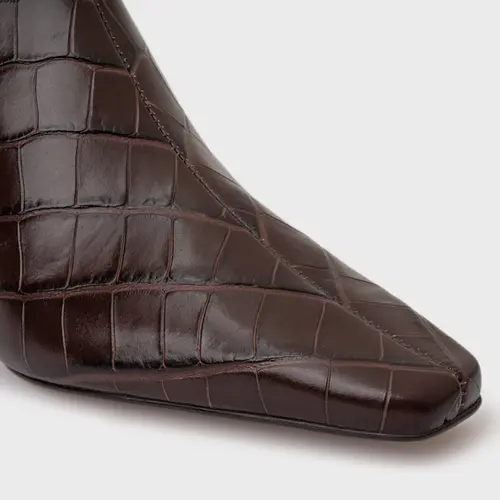 Bota Basic Elástico Salto Fino Couro Croco Marrom Dark Chocolate