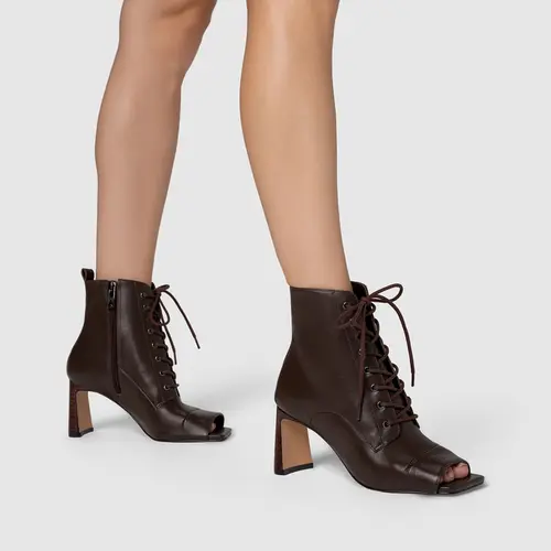 Open Boot Coturno Amarração Salto Uno Marrom Dark Brown