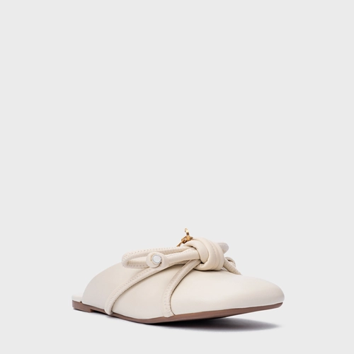 Mule Rasteira Puffy Knot Couro Off White Vanilla