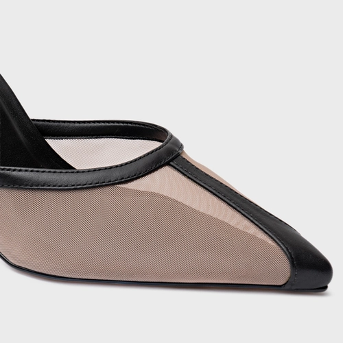 Scarpin Slingback Contraste Salto Fino Tela Preto
