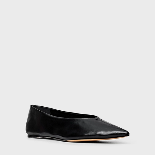 Sapatilha Timeless Bico Fino Couro Preto