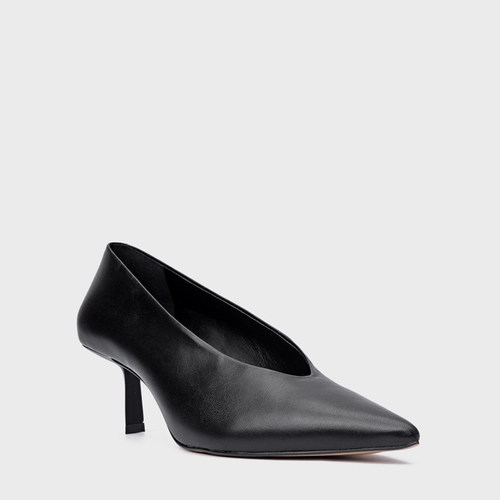 Scarpin Bico Alongado Salto Fino Couro Preto