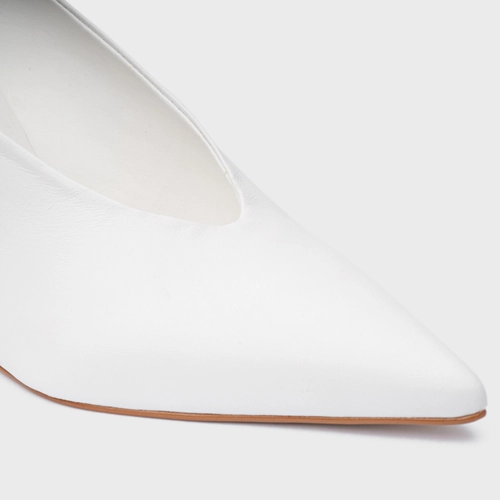 Scarpin Bico Alongado Salto Fino Couro Branco Blanc