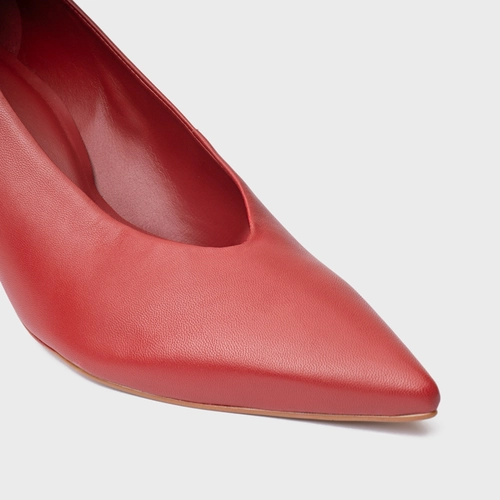 Scarpin Bico Alongado Salto Fino Couro Vermelho Spice