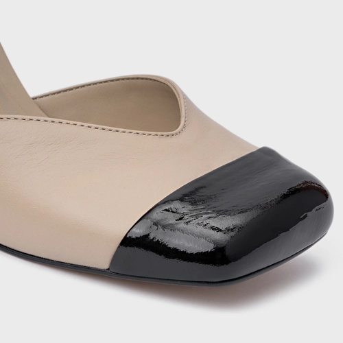 Scarpin Slingback Cap Toe Square Couro Bege Oatmeal