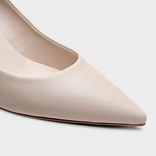 Scarpin Valentina Salto Fino Couro Bege Oatmeal