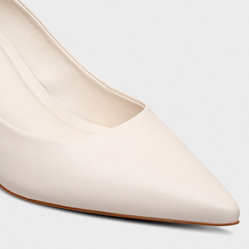 Scarpin Valentina Salto Fino Couro Off White Vanilla
