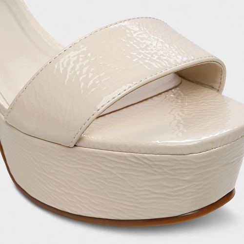 Sandália Plataforma Classic Couro Verniz Off White Vanilla