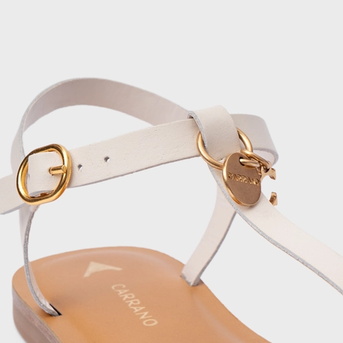 Sandália Rasteira Medalha Couro Off White Vanilla