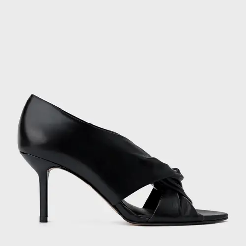 Scarpin Bold Twist Salto Fino Couro Preto