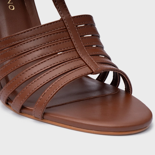 Sandália Strappy Salto Fino Couro Marrom Walnut