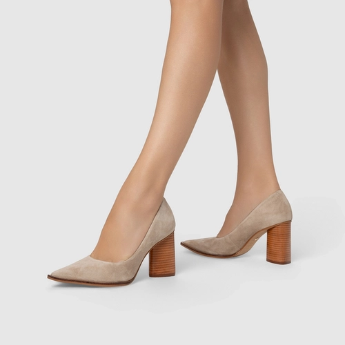 Scarpin Olga Salto Oval Couro Suede Bege Oatmeal