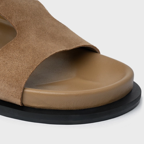 Sandália Rasteira Tira Frontal Couro Suede Bege Almond