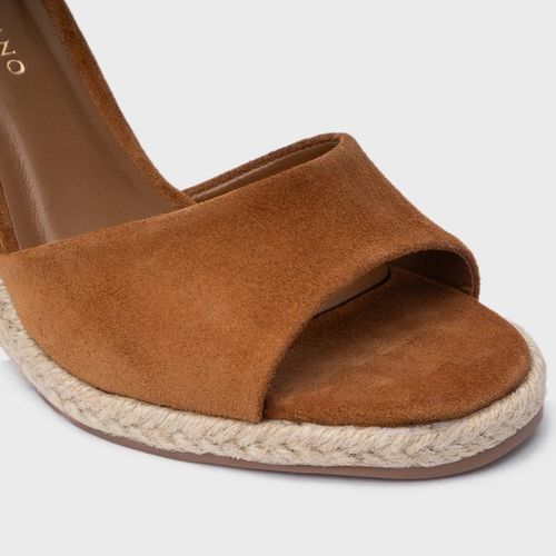 Sandália Basic Salto Anabela Palha Couro Suede Marrom Saddle