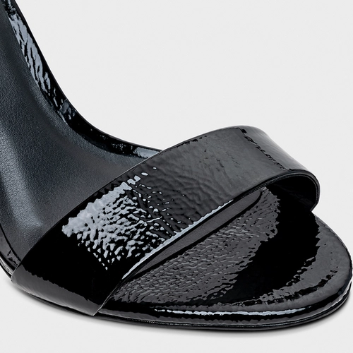 Sandália Classic Salto Fino Couro Verniz Preto