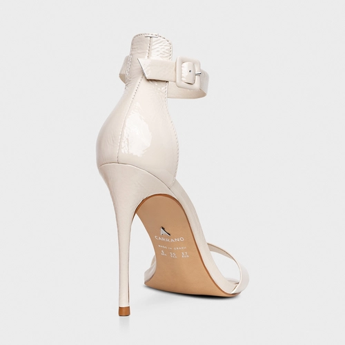 Sandália Classic Salto Fino Couro Verniz Off White Vanilla