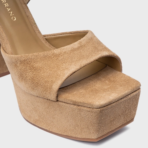 Sandália Plataforma Statement Couro Suede Bege Almond